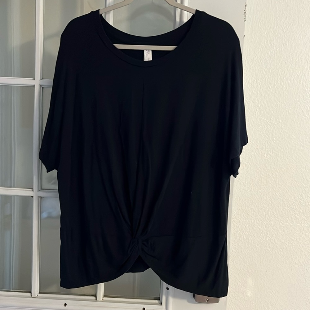 Black relaxed top